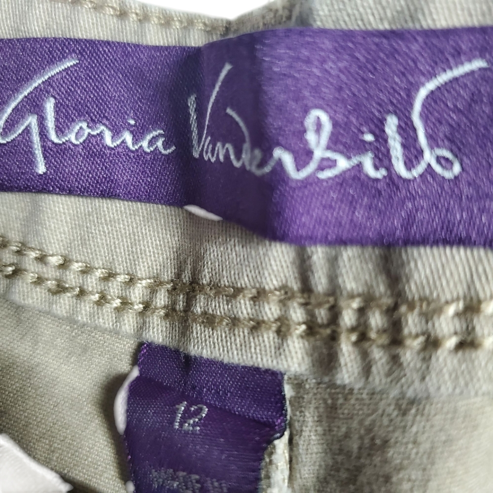 Womens 12 Gloria Vanderbilt Tan Cargo Shorts - Picture 2 of 3
